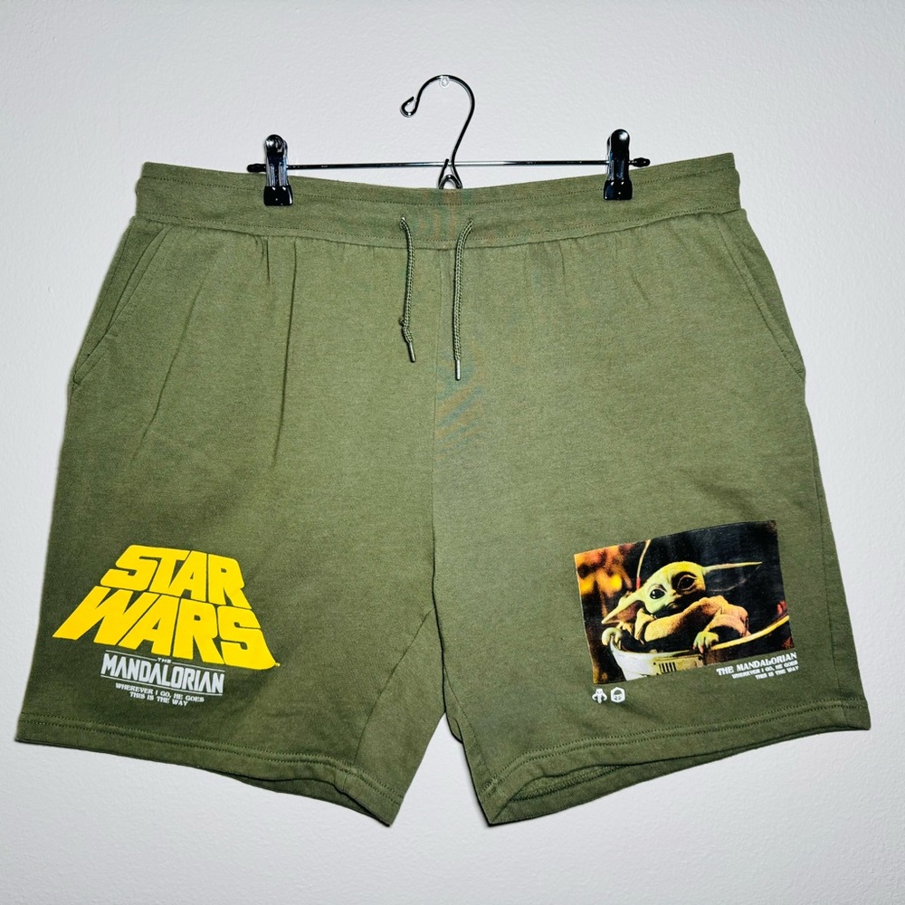 Star Wars Mandalorian Men's Graphic Shorts Size XL Color Olive